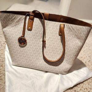 MK Tote